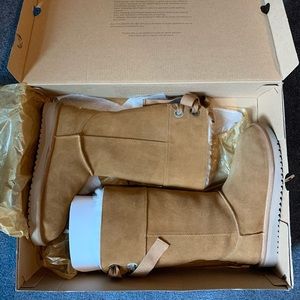 Uggs tall (andrah) Size 7